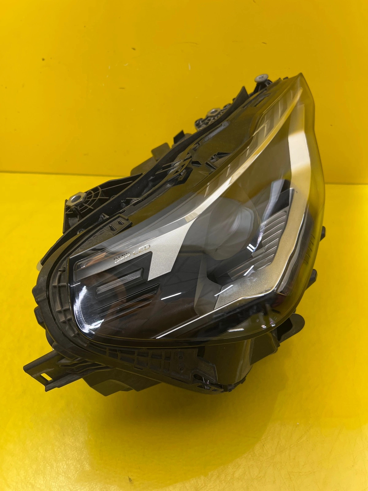 Phare Droit BMW 2 G42 M2 G87 Full Led 5A320F2-07 Autolamps 2 Phare Droit BMW 2 G42 M2 G87 Full Led 5A320F2-07