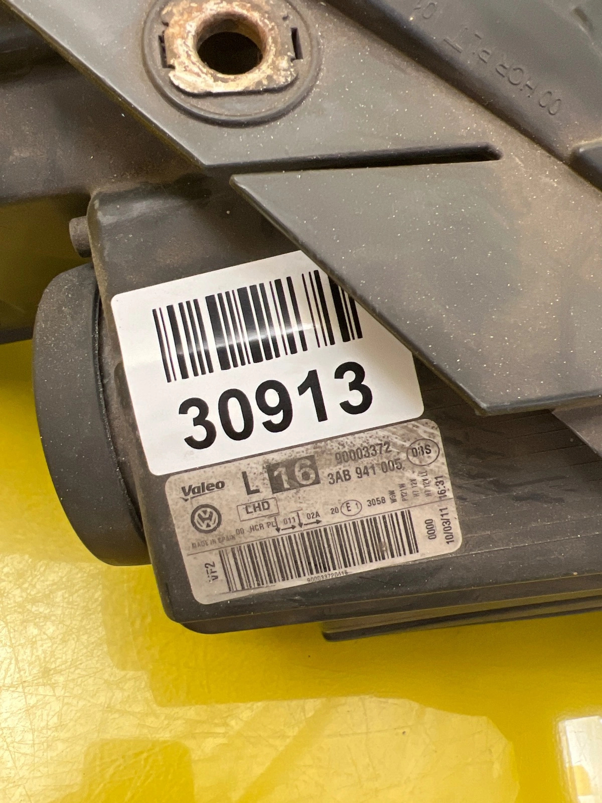 Phare gauche VW Passat B7 Normal 3AB941005 Autolamps 2 Phare gauche VW Passat B7 Normal 3AB941005