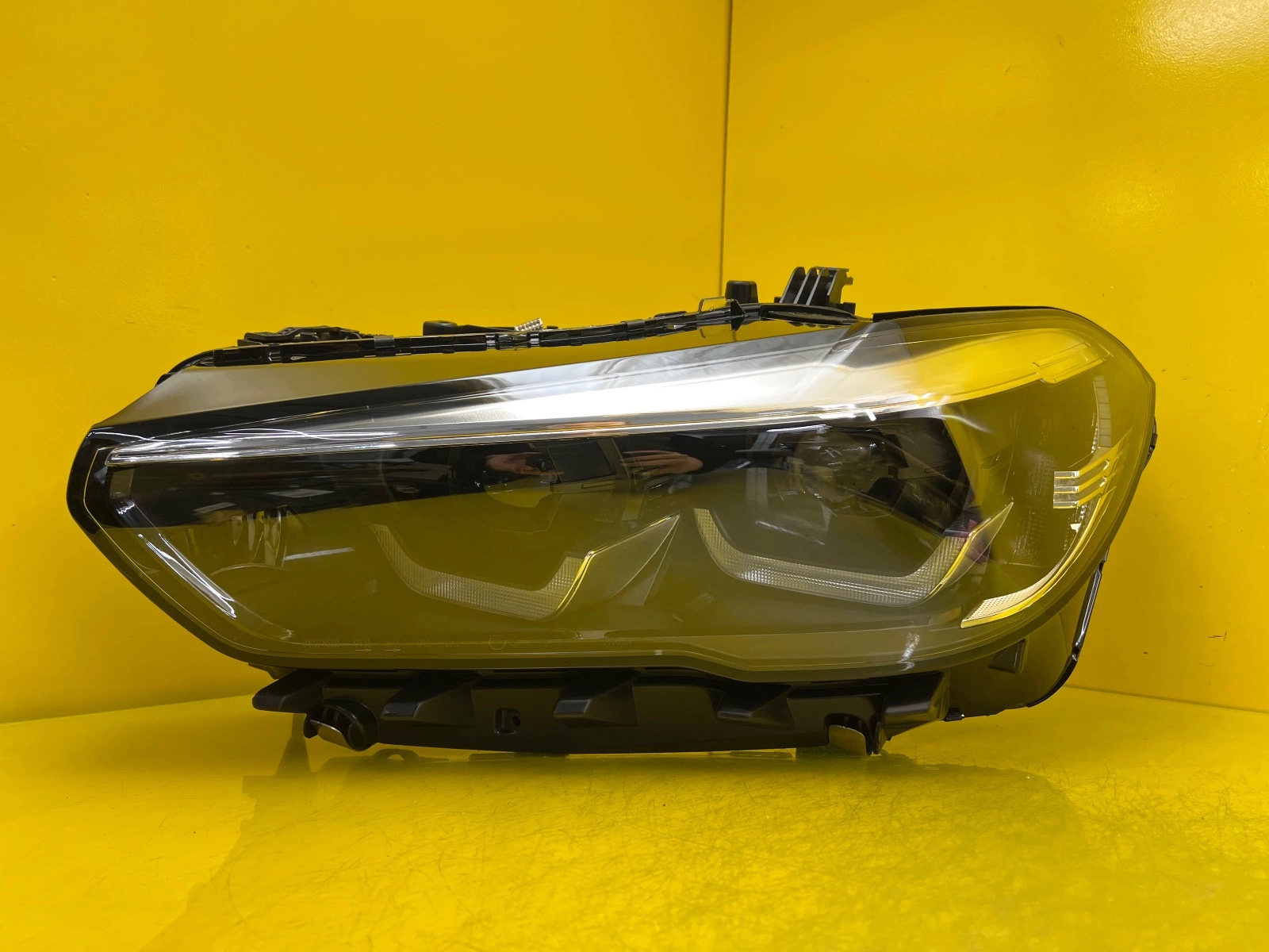 Phare gauche BMW X5 G05 X6 G06 Full Led 5A27987-03 Autolamps Phare gauche BMW X5 G05 X6 G06 Full Led 5A27987-03