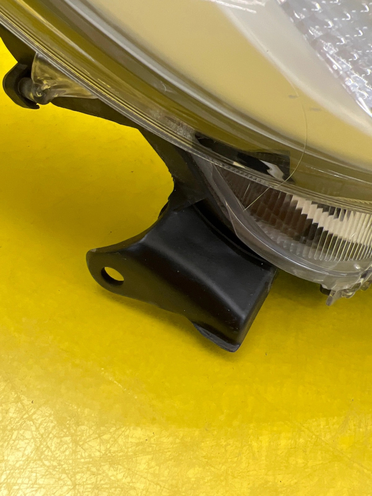 Phare droit Toyota Yaris IV 4 Full Led K0-8 Autolamps 5 Phare droit Toyota Yaris IV 4 Full Led K0-8