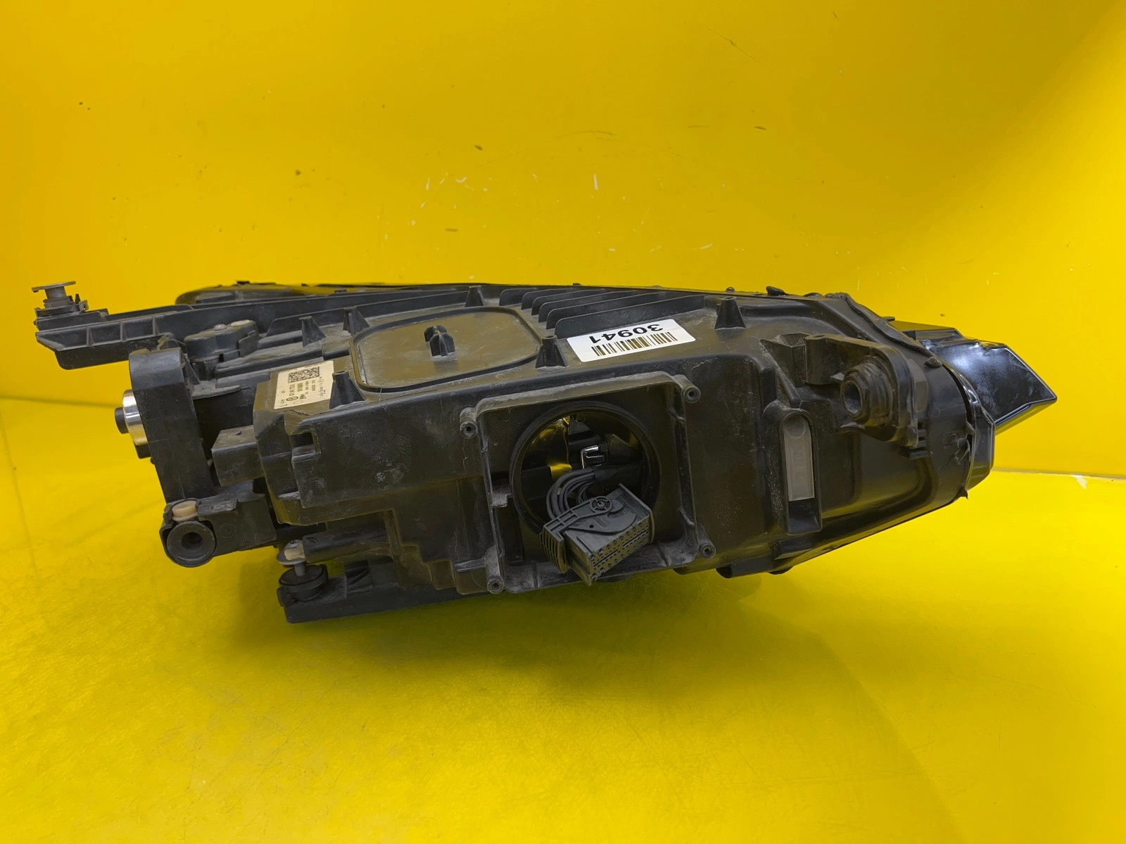 Phare avant gauche VW Passat B8 14-19 Full Led 3G1941773D Autolamps 4 Phare avant gauche VW Passat B8 14-19 Full Led 3G1941773D