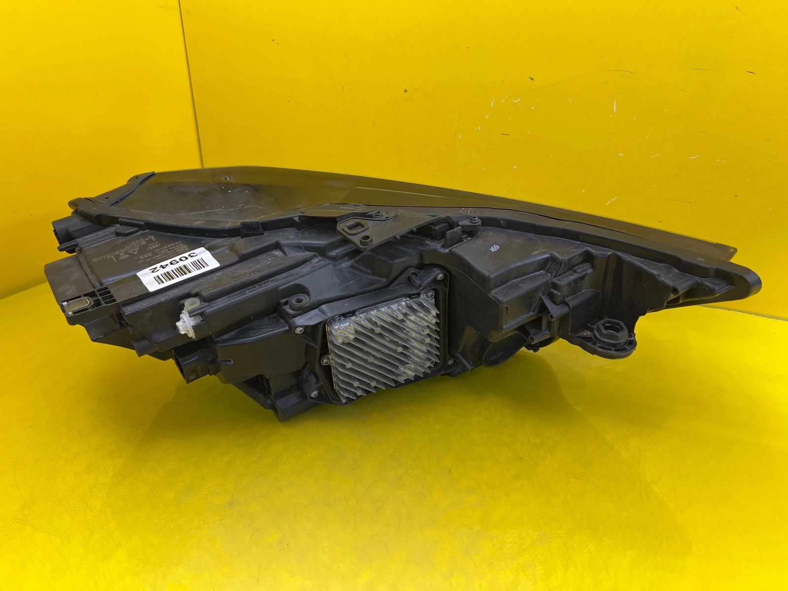 Phare gauche Audi A6 C8 Full Led Matrix 4K0941039C Autolamps 3 Phare gauche Audi A6 C8 Full Led Matrix 4K0941039C