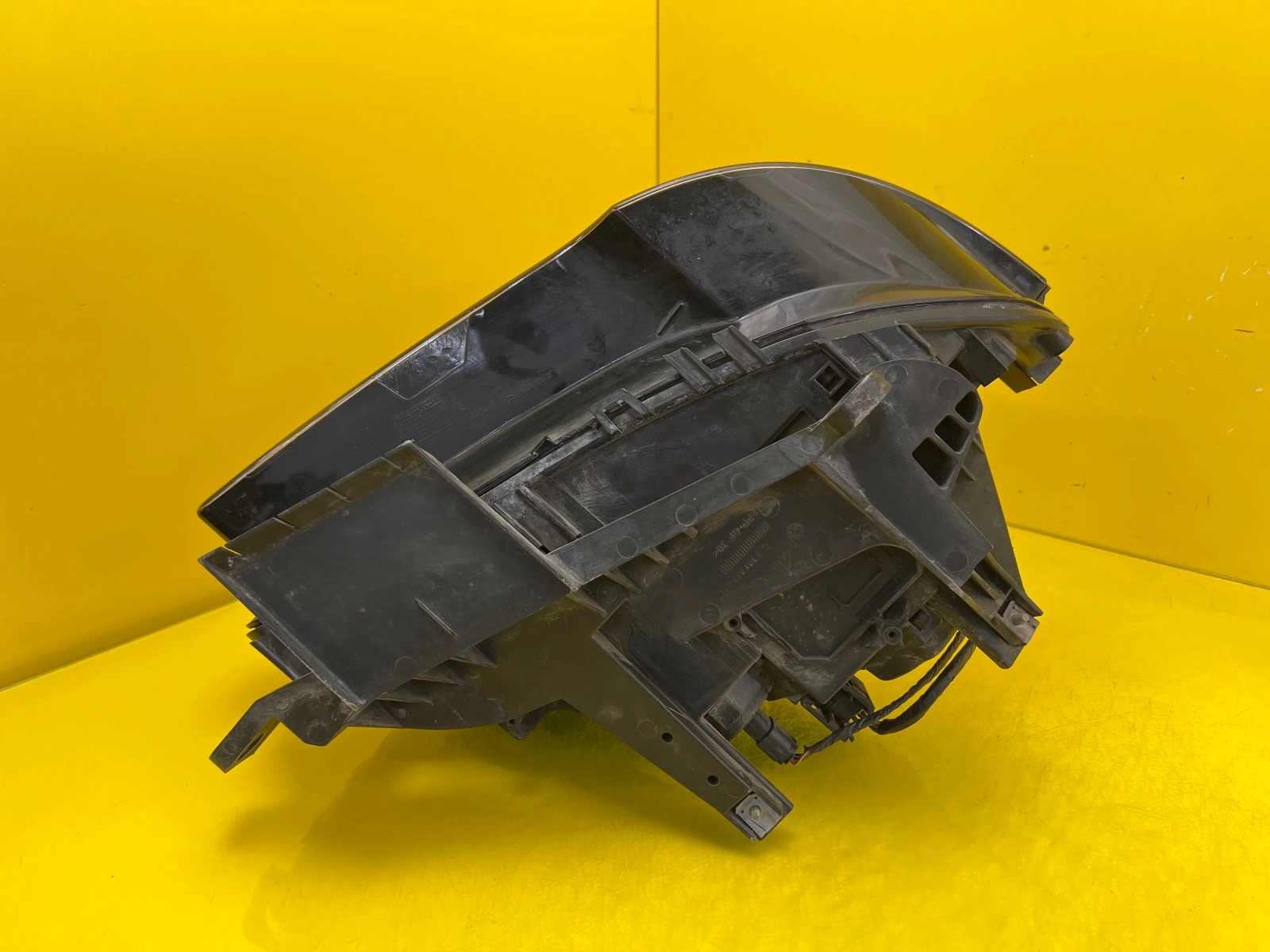 Phare gauche BMW X3 E83 03-06 Plain 6923855 Autolamps 5 Phare gauche BMW X3 E83 03-06 Plain 6923855