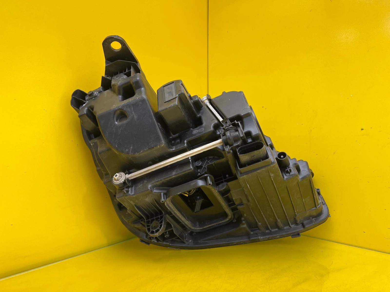 Phare gauche Mercedes Classe E W213 Led High Performance A2139067706 Autolamps 4 Phare gauche Mercedes Classe E W213 Led High Performance A2139067706