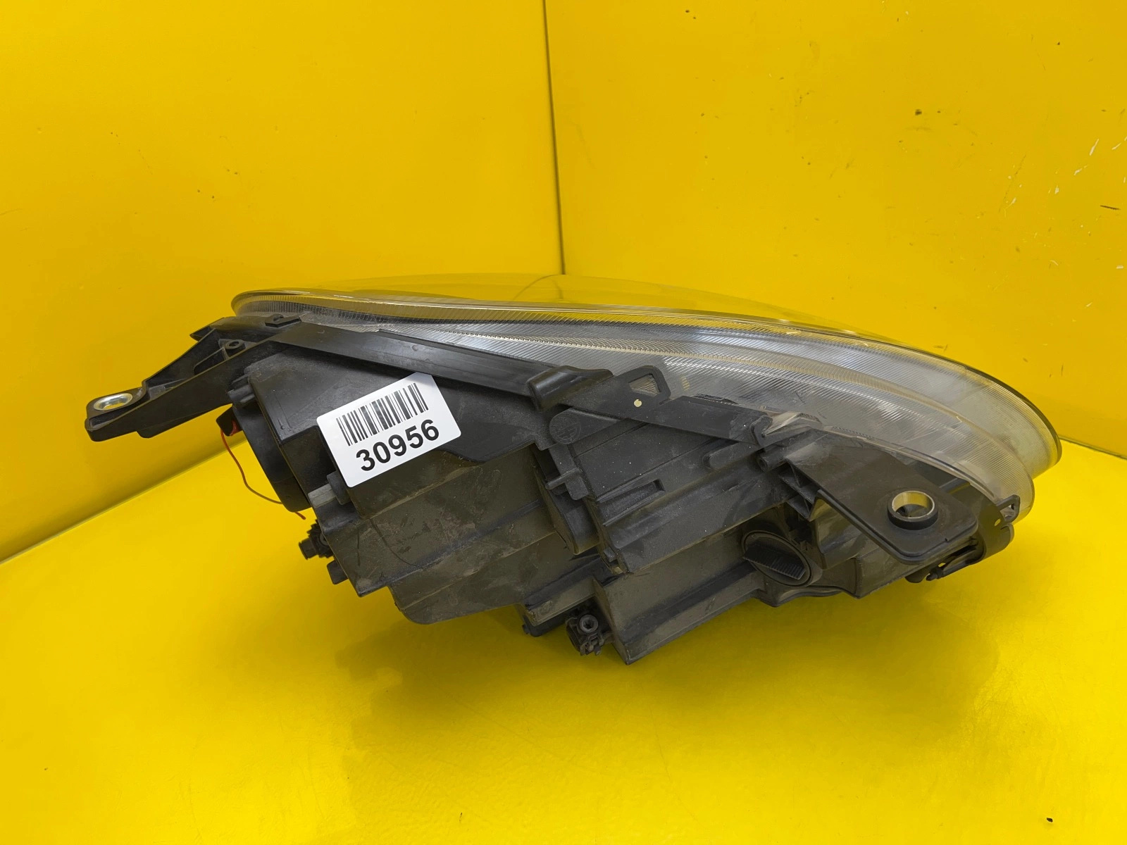 Phare avant gauche Alfa Romeo Giulietta Led Lens 00505465710 Autolamps 2 Phare avant gauche Alfa Romeo Giulietta Led Lens 00505465710