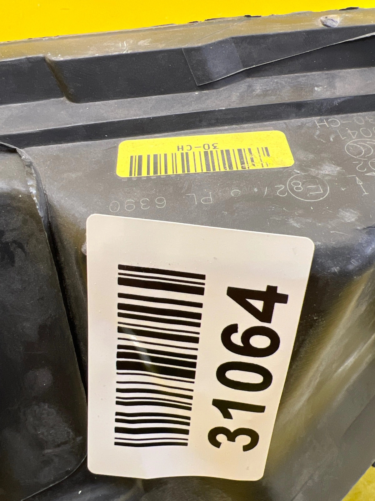 Phare avant gauche Ford Fiesta MK7 Lift C1BB-13W030-CH Autolamps 2 Phare avant gauche Ford Fiesta MK7 Lift C1BB-13W030-CH