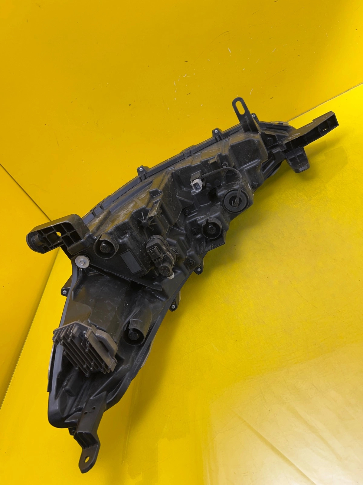 Phare avant droit Toyota Corolla Cross 23- Full Led Autolamps 5 Phare avant droit Toyota Corolla Cross 23- Full Led