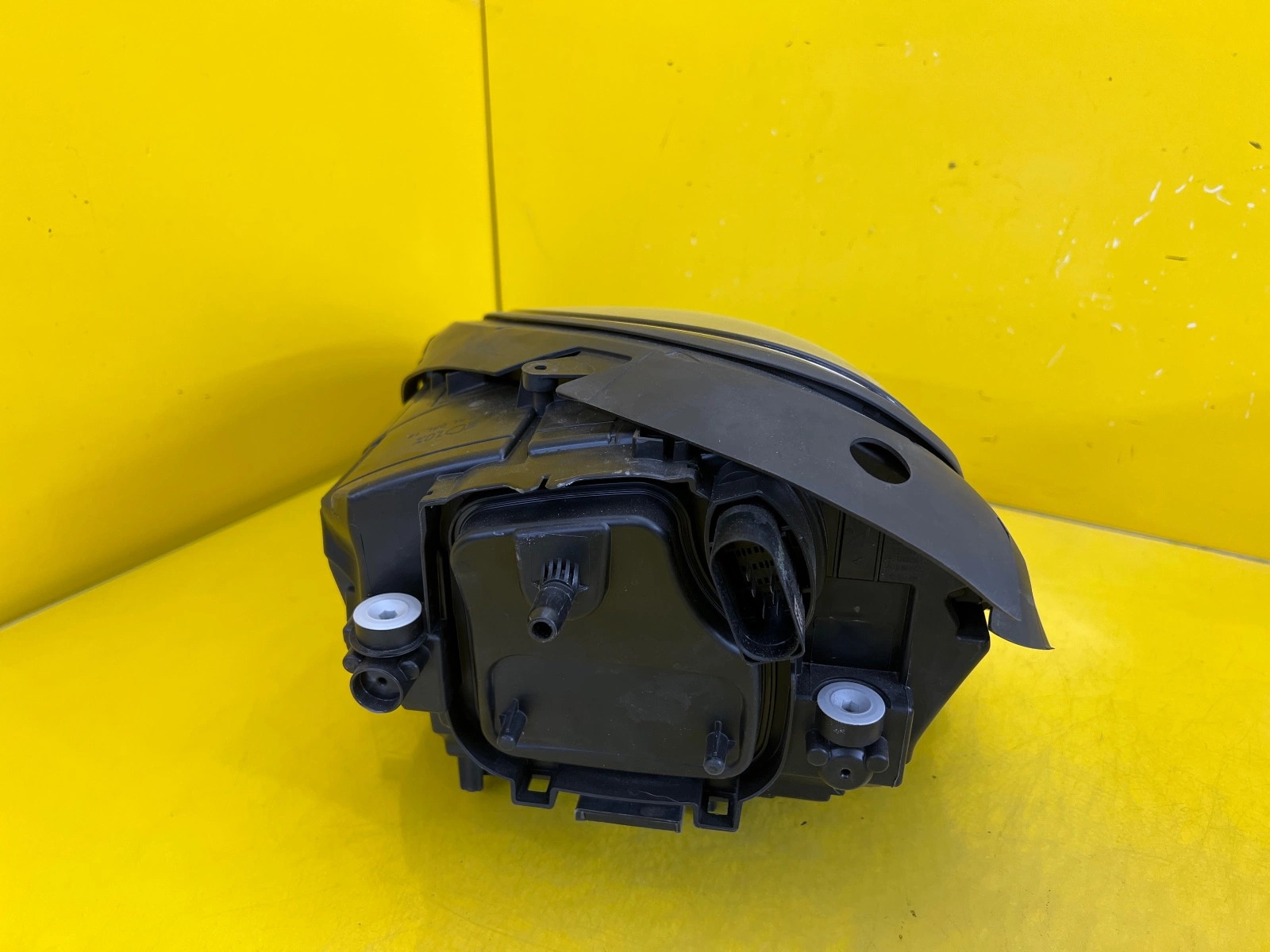 Phare gauche droit avant Porsche Macan Lift 95B PDLS 95B941077M 95B941078M Autolamps 4 Phare gauche droit avant Porsche Macan Lift 95B PDLS 95B941077M 95B941078M