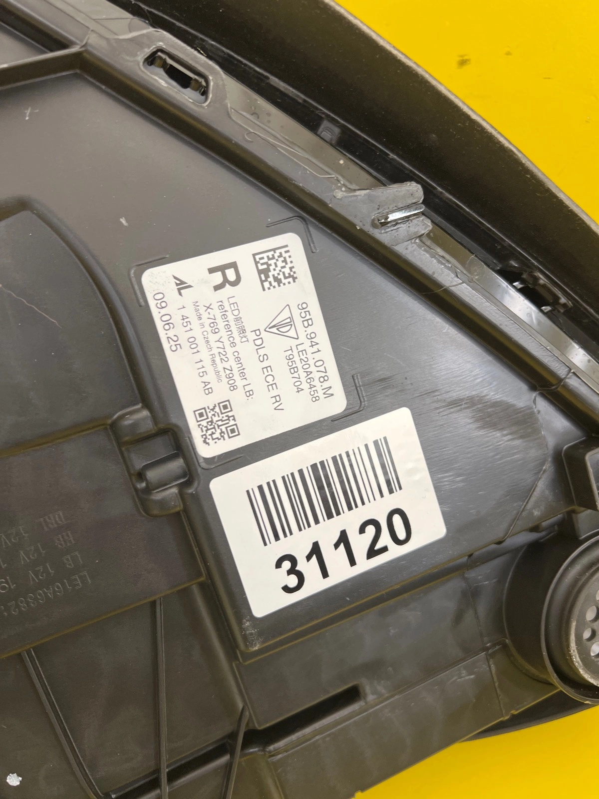 Phare gauche droit avant Porsche Macan Lift 95B PDLS 95B941077M 95B941078M Autolamps 5 Phare gauche droit avant Porsche Macan Lift 95B PDLS 95B941077M 95B941078M