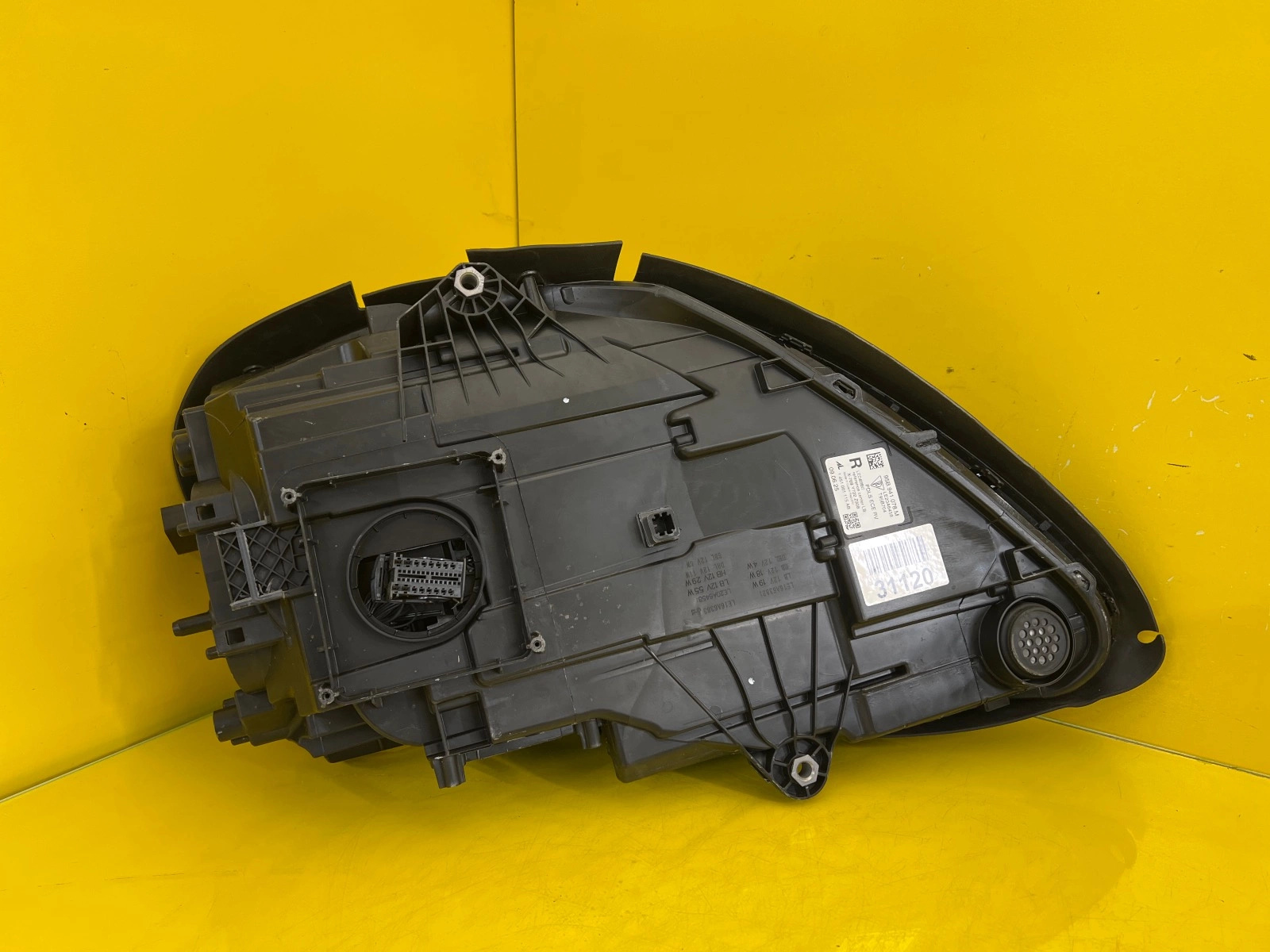 Phare gauche droit avant Porsche Macan Lift 95B PDLS 95B941077M 95B941078M Autolamps 6 Phare gauche droit avant Porsche Macan Lift 95B PDLS 95B941077M 95B941078M