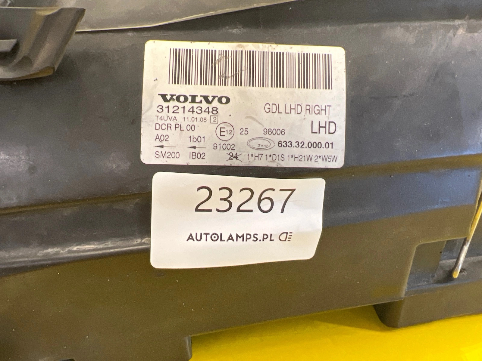 Phare droit Volvo V70 III S80 II Xenon Non orientable 31214348 Autolamps 2 Phare droit Volvo V70 III S80 II Xenon Non orientable 31214348