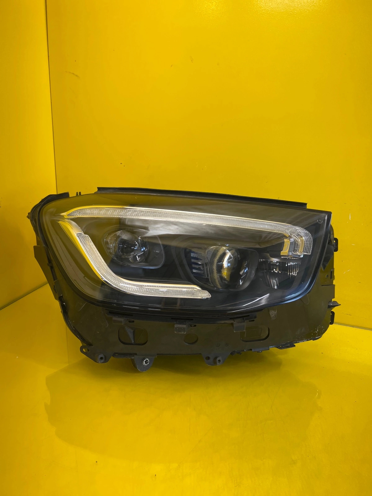 Phare droit Mercedes GLC W253 LIFT Full Led A2539065003 Autolamps Phare droit Mercedes GLC W253 LIFT Full Led A2539065003