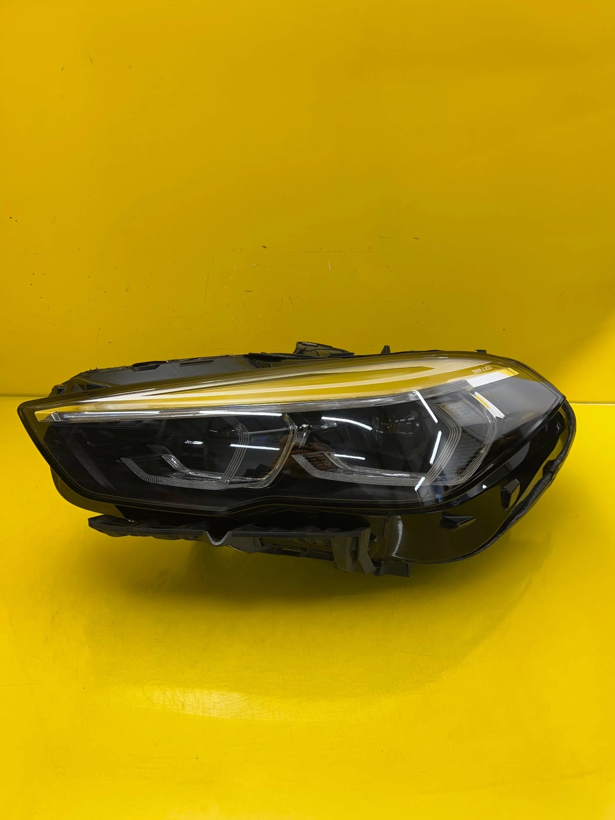 Phare gauche BMW 2 F44 Grand Coupe Full Led 9478449-11 Autolamps Phare gauche BMW 2 F44 Grand Coupe Full Led 9478449-11