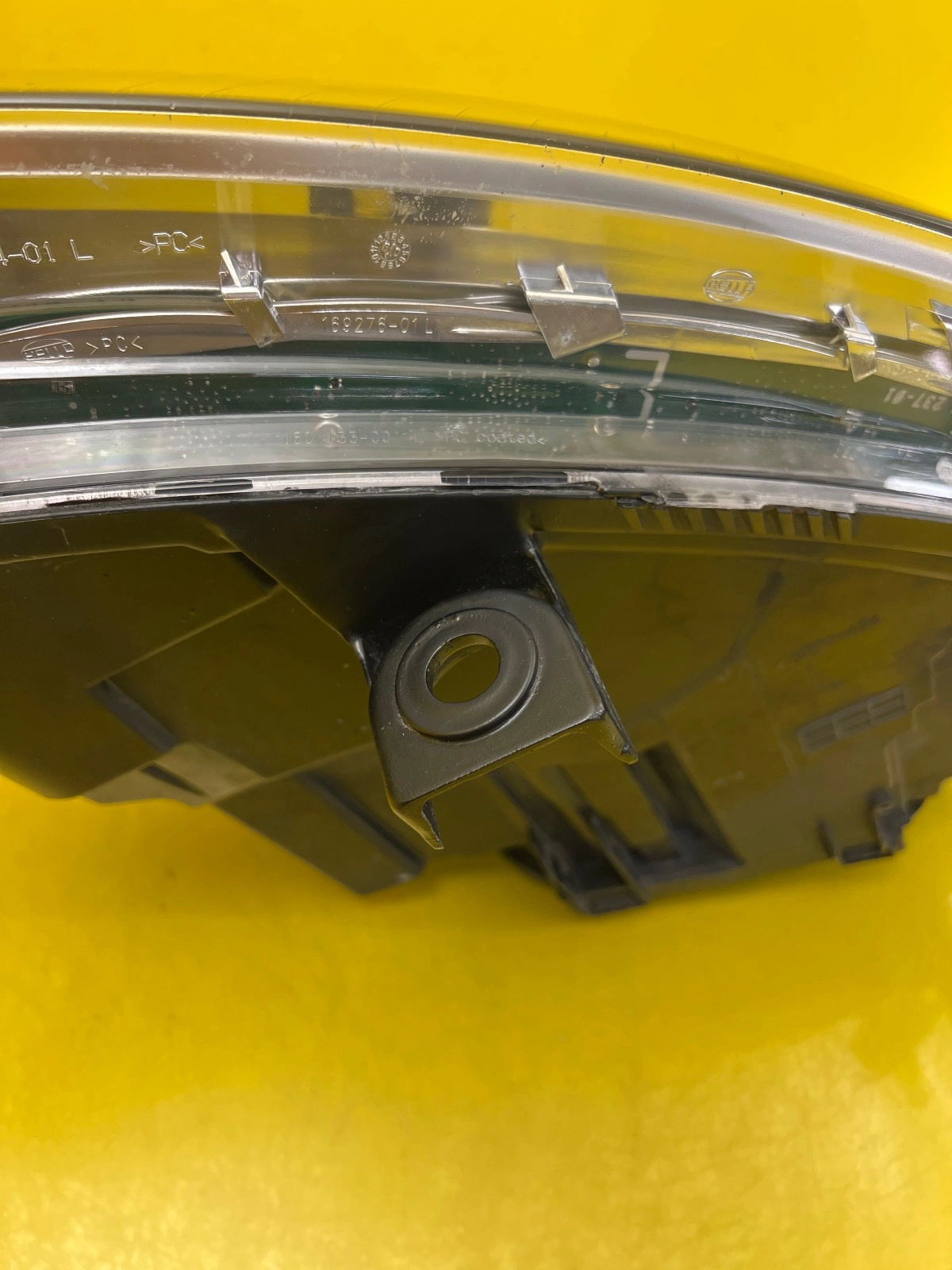 Phare gauche Audi A6 C6 Lift Led Bi-Xenon Untwisted 4F0941003CP Autolamps 6 Phare gauche Audi A6 C6 Lift Led Bi-Xenon Untwisted 4F0941003CP