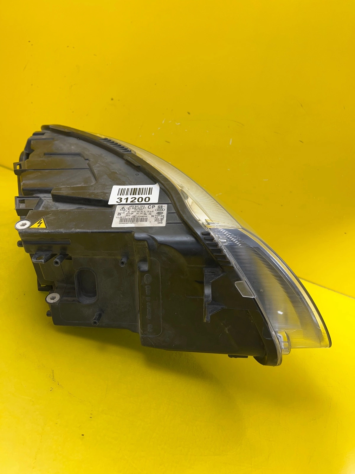 Phare gauche Audi A6 C6 Lift Led Bi-Xenon Untwisted 4F0941003CP Autolamps 3 Phare gauche Audi A6 C6 Lift Led Bi-Xenon Untwisted 4F0941003CP