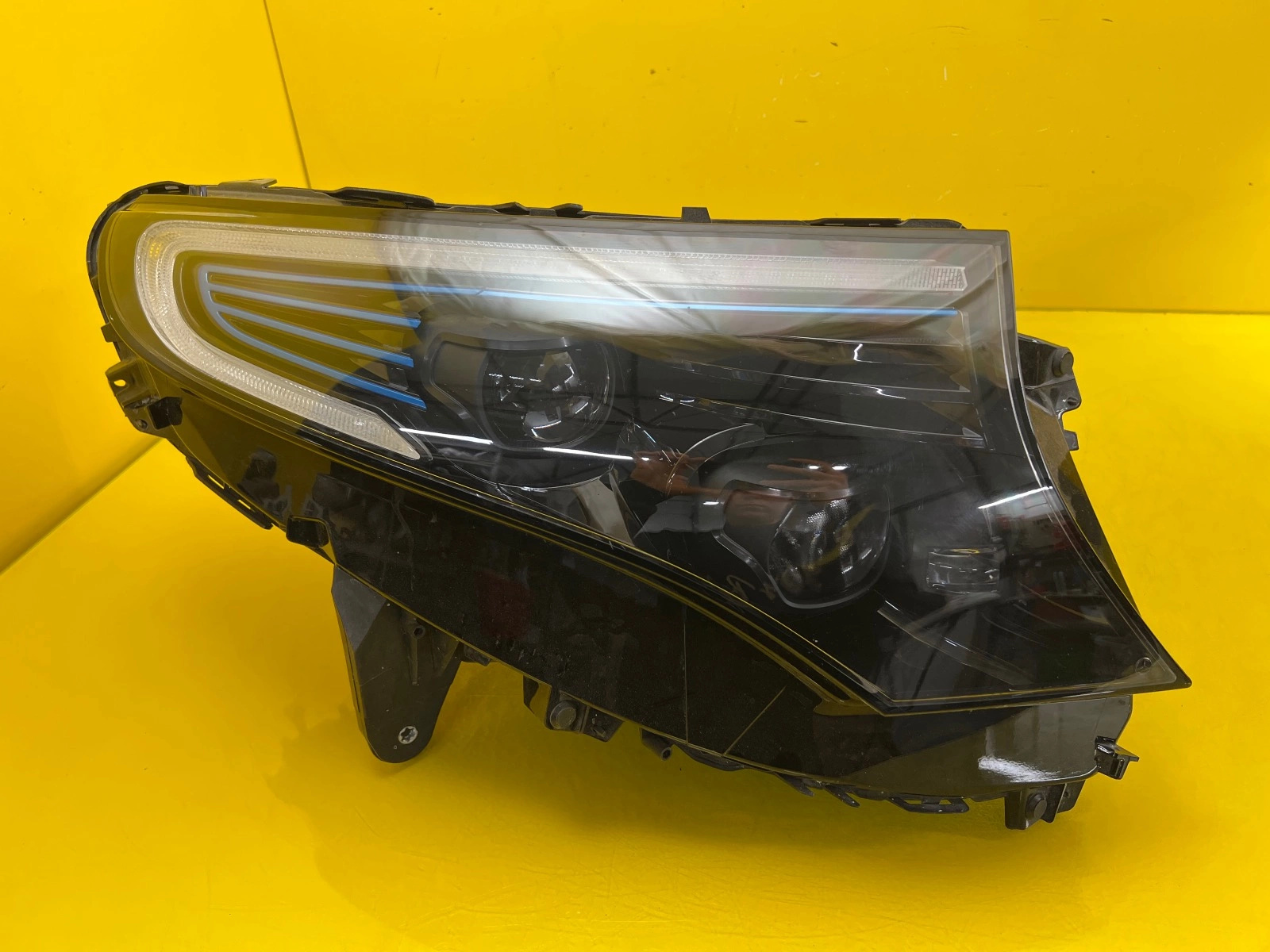 Phare droit Mercedes EQC W293 293 Full Led A2939060201 Autolamps Phare droit Mercedes EQC W293 293 Full Led A2939060201