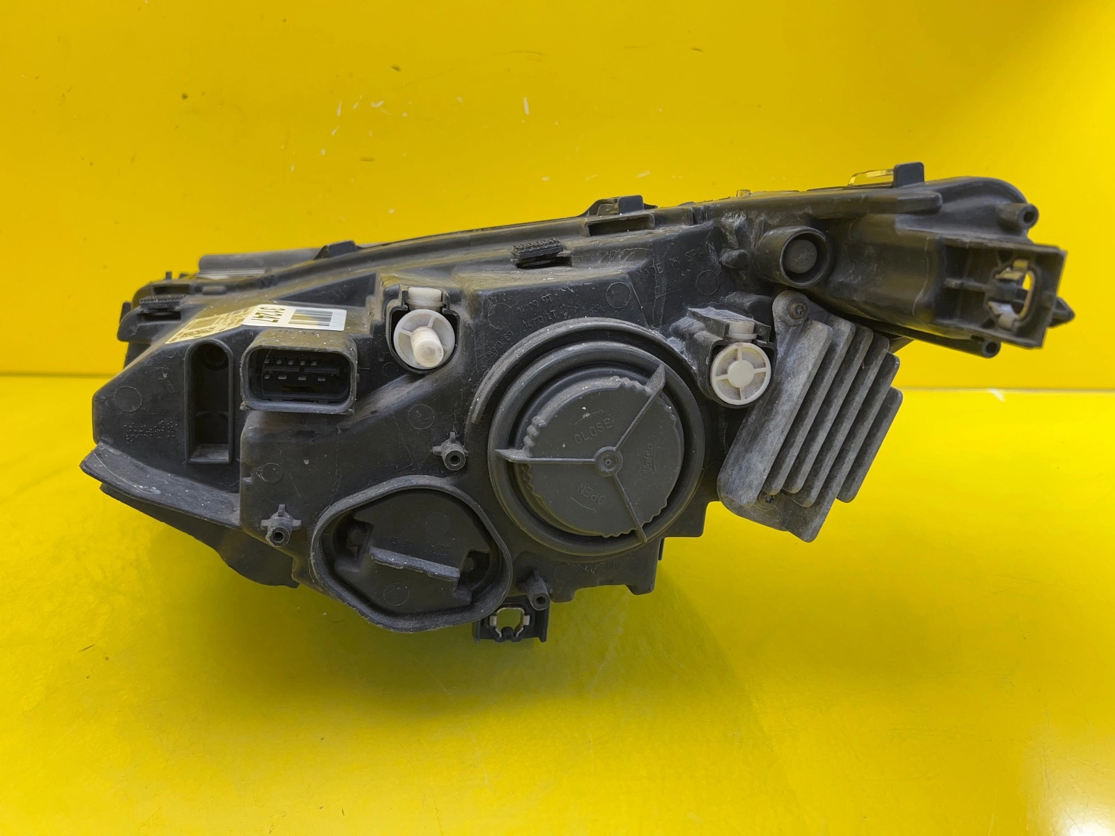 Phare avant droit BMW I3 H7 + Led 7295670-12 Autolamps 3 Phare avant droit BMW I3 H7 + Led 7295670-12