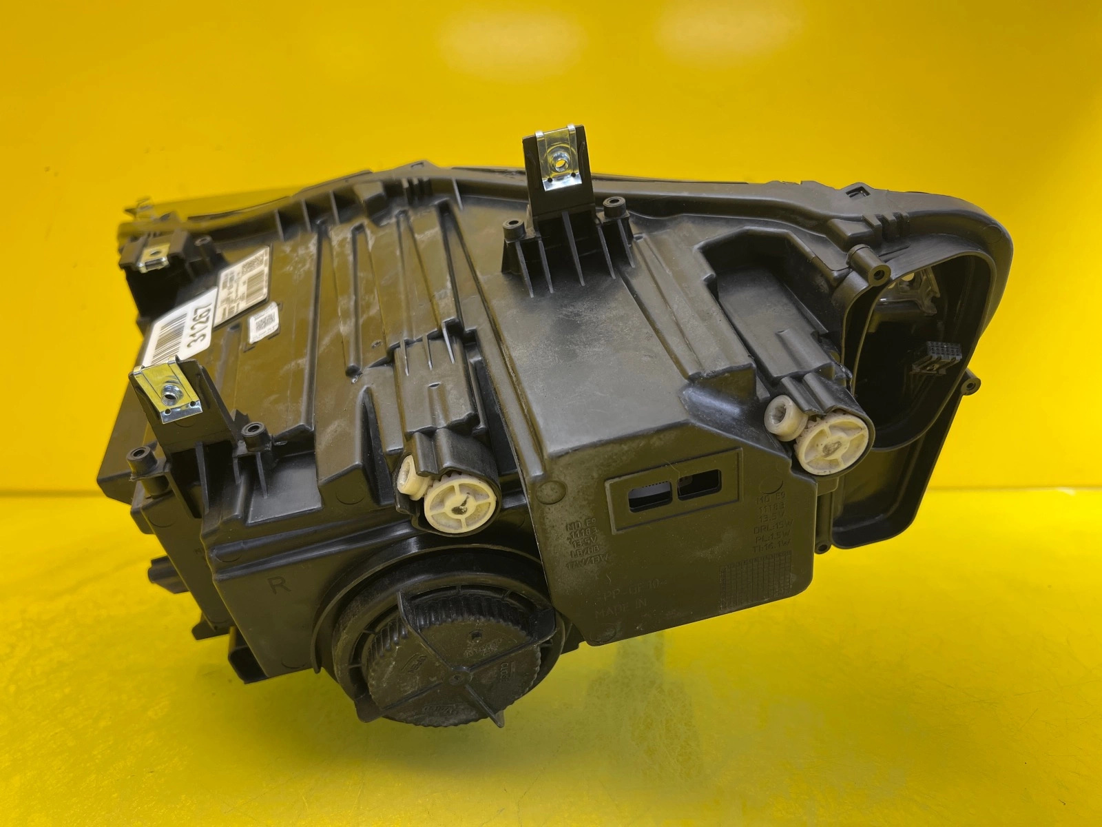 Phare avant droit BMW I8 Full Led 7400125-01 Autolamps 4 Phare avant droit BMW I8 Full Led 7400125-01