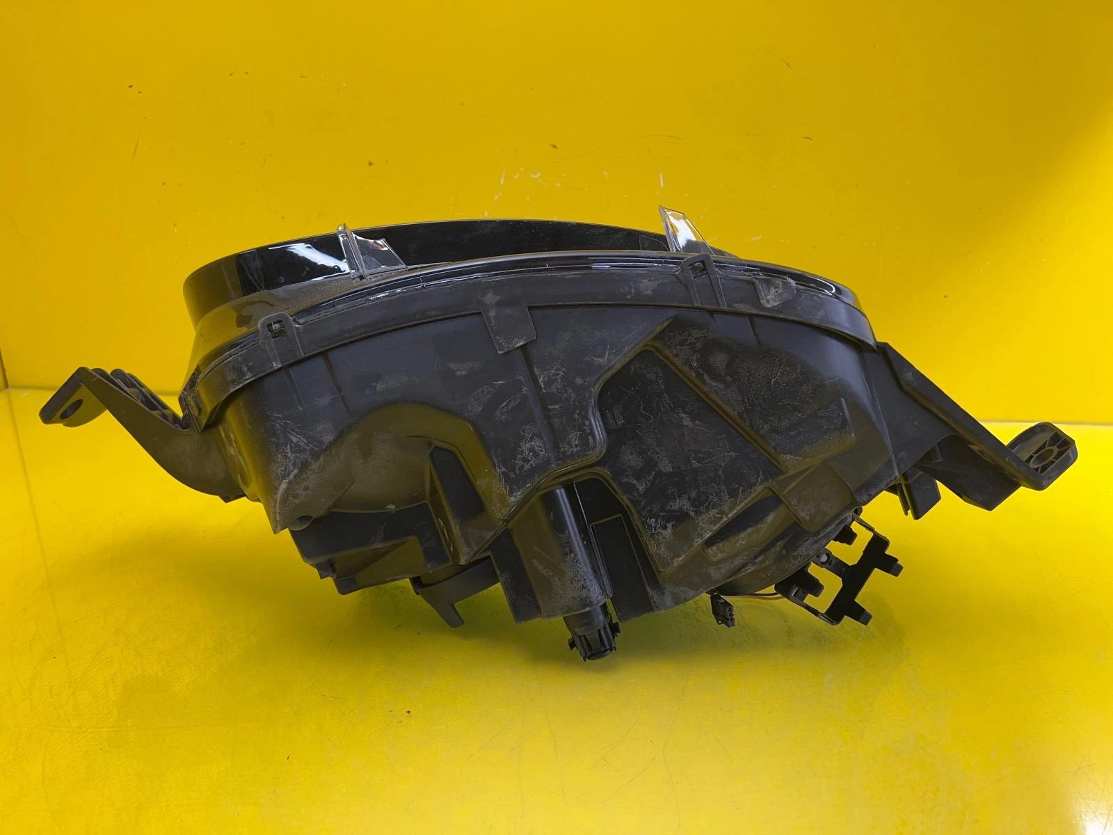 Phare gauche Citroen C4 Picasso 2 II Bi-Xenon 9675975180 Autolamps 4 Phare gauche Citroen C4 Picasso 2 II Bi-Xenon 9675975180