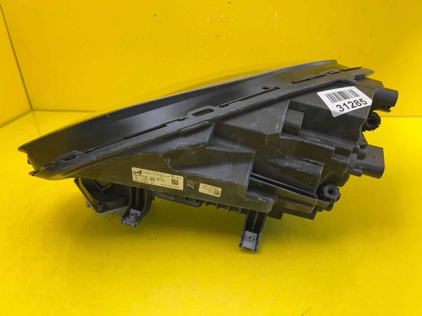 Phare avant droit Renault Alpine A110 Led 6020018885-F Autolamps 6 Phare avant droit Renault Alpine A110 Led 6020018885-F